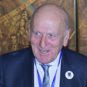 Dr Michael Lightfoot